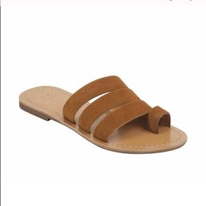 Marc Fisher Rilee Leather Loop Toe Sandal